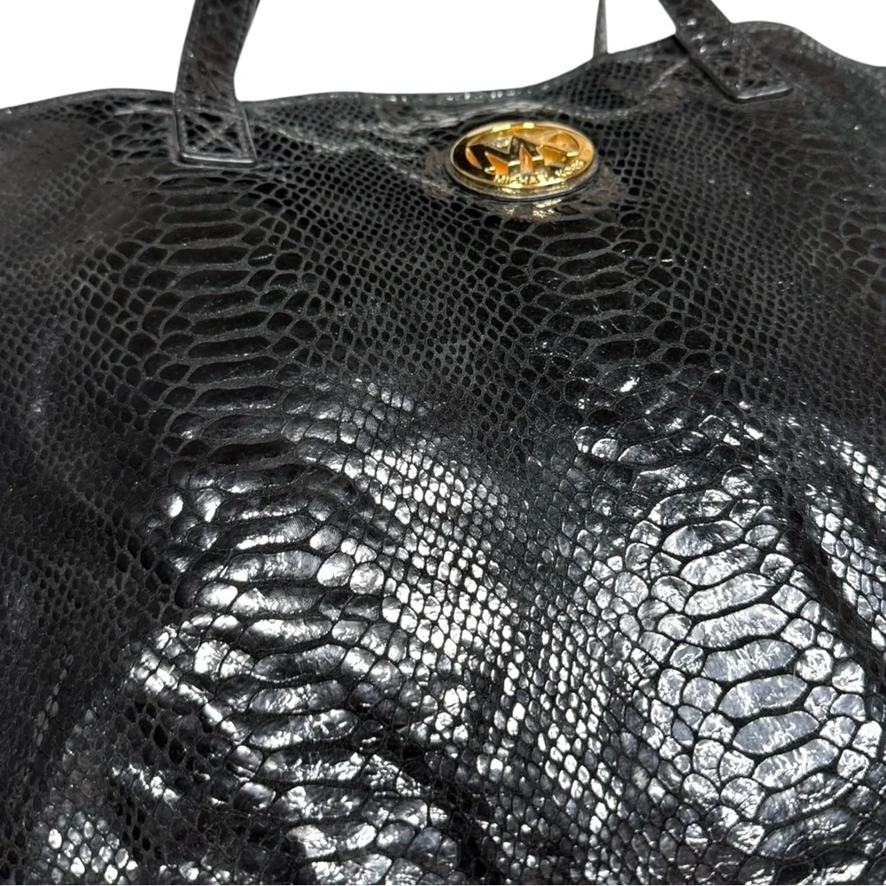 Michael Kors Black Snake Skin Faux Leather Bag - Picture 3 of 9